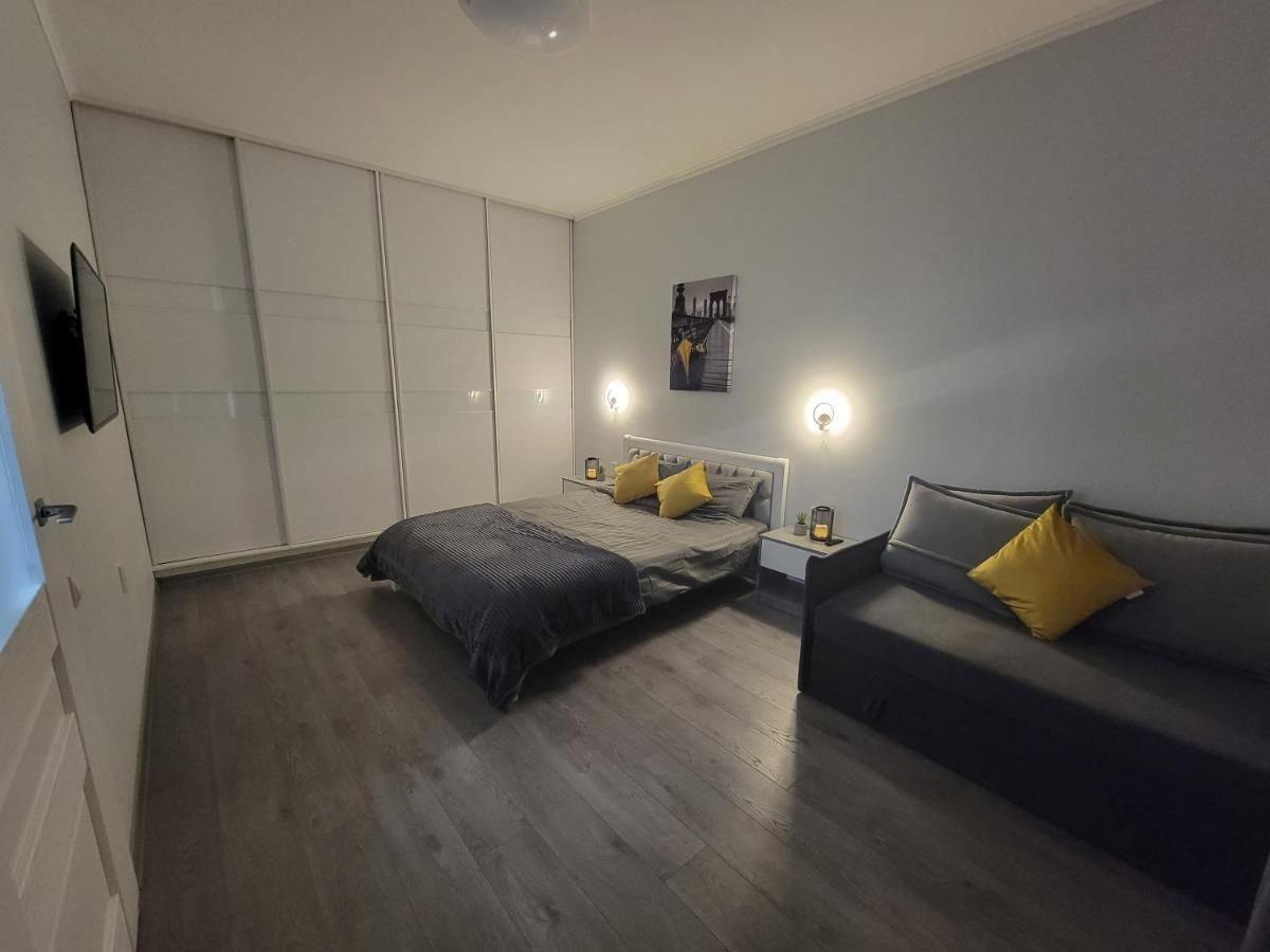 Warm & Cozy Apartment In The Heart Of Historical Leópolis Exterior foto