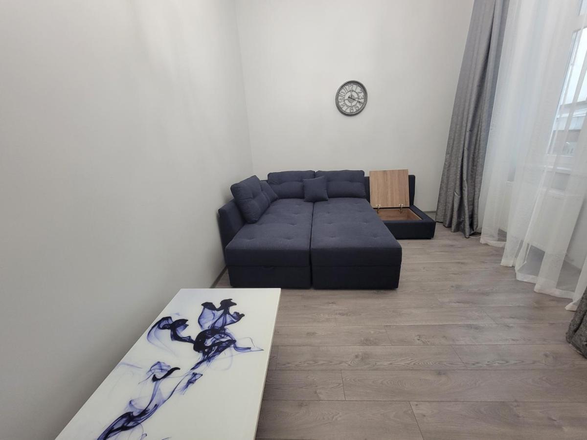 Warm & Cozy Apartment In The Heart Of Historical Leópolis Exterior foto