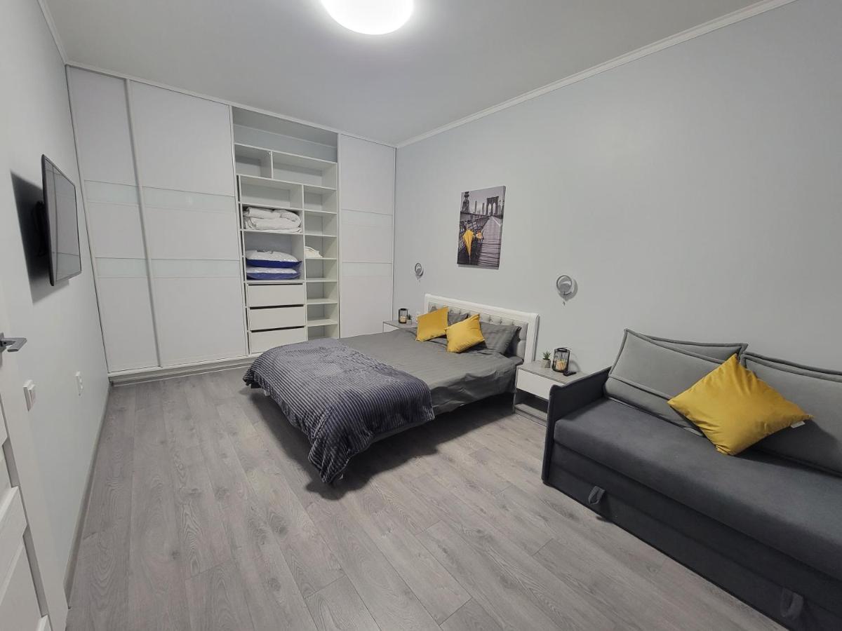 Warm & Cozy Apartment In The Heart Of Historical Leópolis Exterior foto