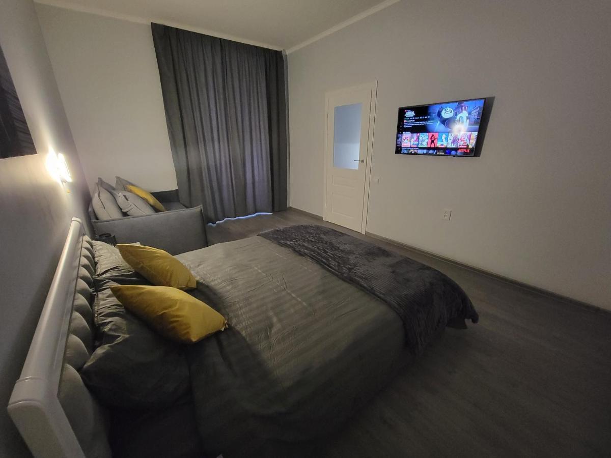 Warm & Cozy Apartment In The Heart Of Historical Leópolis Exterior foto
